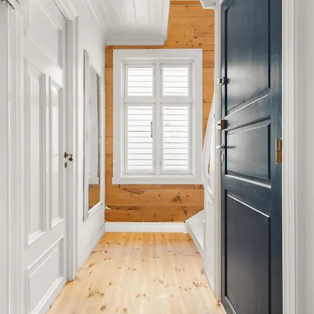 Leilighet Bryggen Historical Townhouse I Rooftop Views! *
