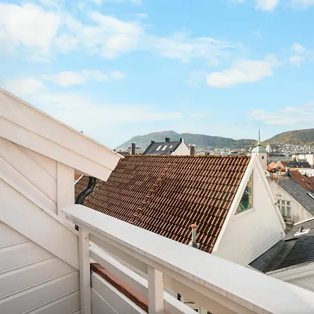 Leilighet Bryggen Historical Townhouse I Rooftop Views! *