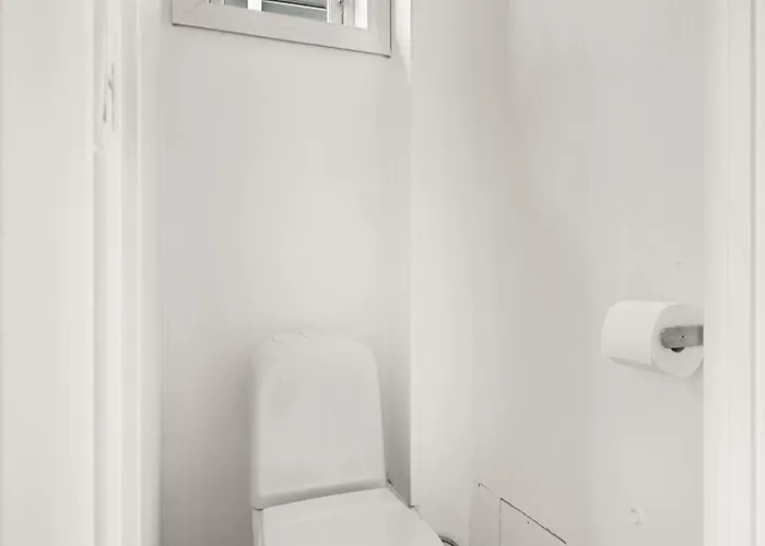 Bryggen Historical Townhouse I Rooftop Views! Берген