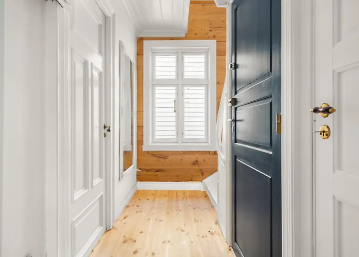 Апартаменты Bryggen Historical Townhouse I Rooftop Views! *