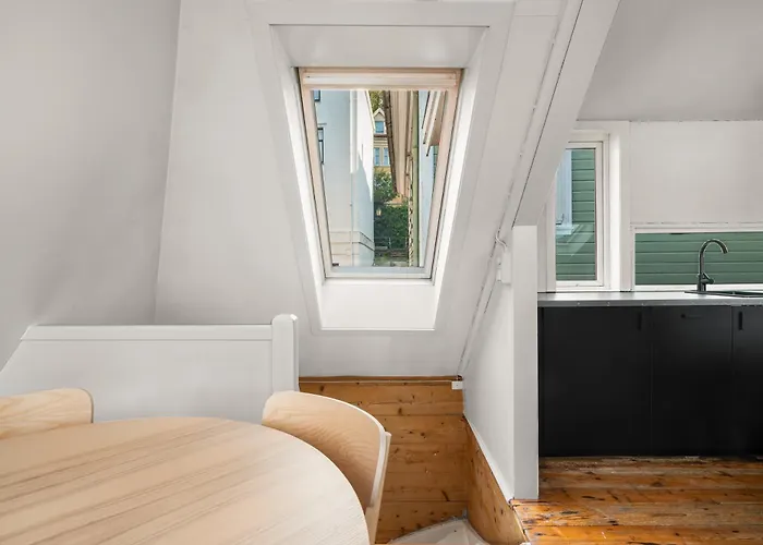 Bryggen Historical Townhouse I Rooftop Views! * Bergen