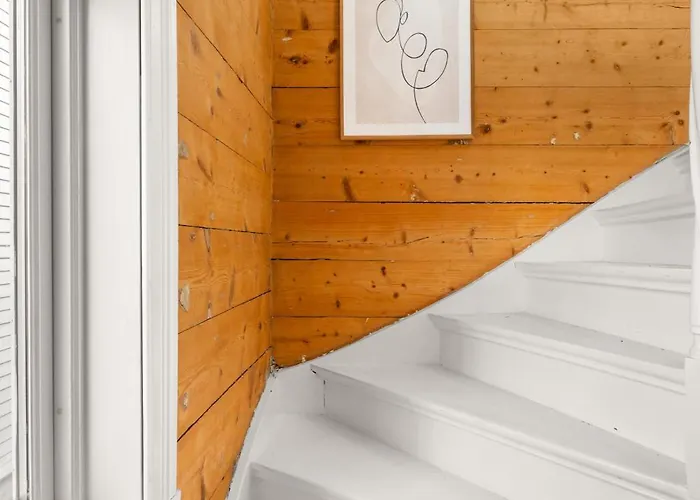 Bryggen Historical Townhouse I Rooftop Views! Апартаменты