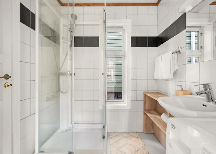 Bryggen Historical Townhouse I Rooftop Views! Апартаменты Берген