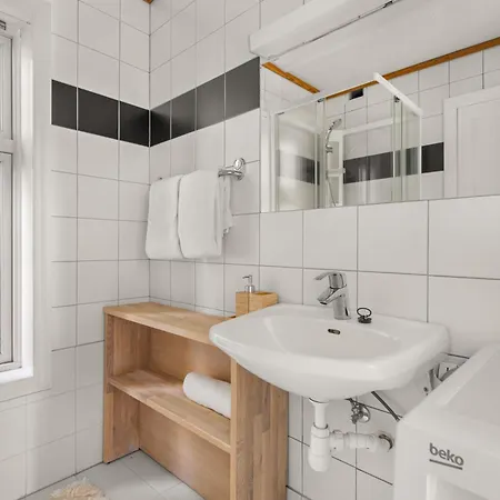 شقة Bryggen Historical Townhouse I Rooftop Views! *